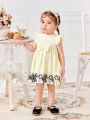 SHEIN Infant Girls' Cute Sleeveless Dress With Pale Yellow Bowknot & Lace Details