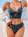 Contrast Lace Underwire Lingerie Set