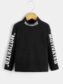 SHEIN Young Boy Casual Loose Fit Comfortable Basic Long Sleeve T-Shirt With English Pattern And Stand Collar
