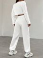 SHEIN EZwear Women's Loose Cropped T-Shirt And Sweatpants Set