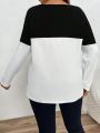 Plus Size Women's Color Block Button Decorated T-shirt