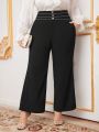 SHEIN Modely Plus Size Contrast Color Embroidered Button Detail Flare Pants