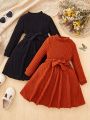 SHEIN Kids Cooltwn Young Girl 2pcs Mock Neck Belted Dress