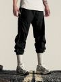 Men Letter Graphic Contrast Piping Drawstring Waist Pants