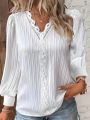 Women's Plus Size Lace Patchwork V-neck Blouse