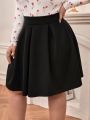 SHEIN Frenchy Women's Plus Size Pleated Short Skirt