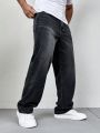 Men's Straight Leg Jeans With Loose Fit And Diagonal Pockets