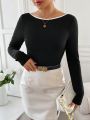 SHEIN Privé Valentine'S Day, New Year, And Christmas Elegant Black And White Contrast Color Backless Women'S T-Shirt