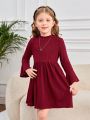 SHEIN Kids HYPEME Young Girl Flounce Sleeve Cable Knit Dress