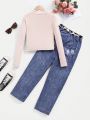 SHEIN Kids EVRYDAY Tween Girls' Knitted Cartoon Letter Pattern Round Neck Top And Jean Printed Pants Casual Two Piece Set